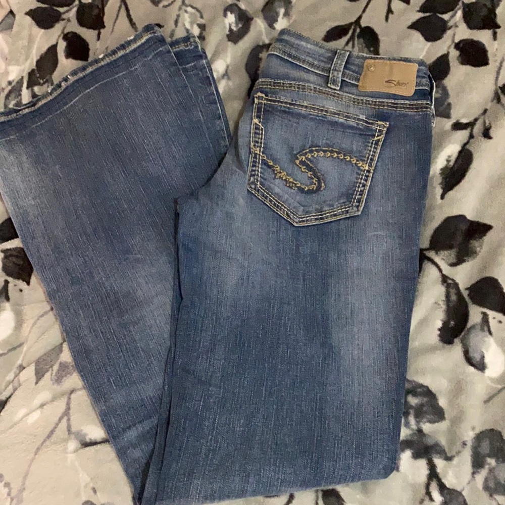 Silver Jeans “Aiko” Cut